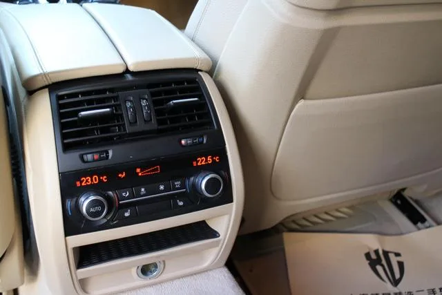 BMW 5 Series 2015 535Li Leader extérieur photo 8