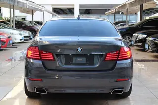 BMW 5 Series 2015 535Li Leader intérieur photo 14
