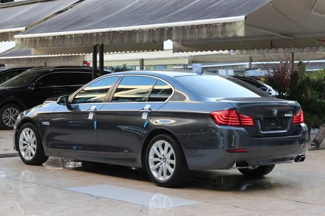BMW 5 Series 2015 535Li Leader intérieur photo 15