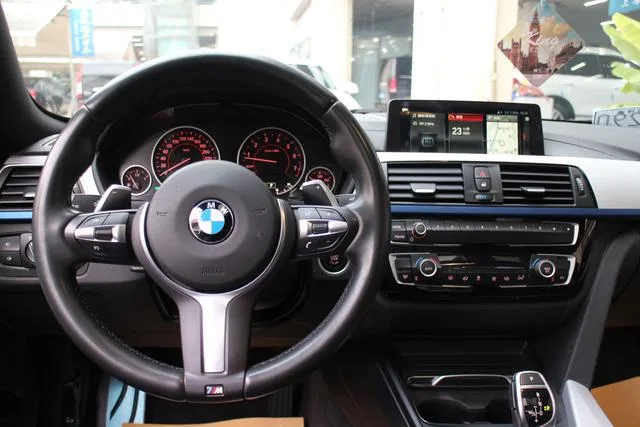BMW 4 Series 2017 425i M Sports suit interior photo 9