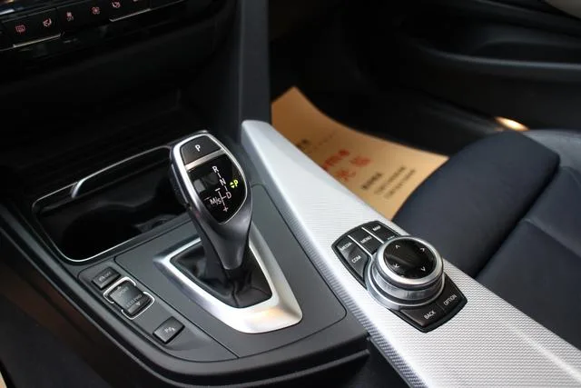 BMW 4 Series 2017 425i M Sports suit interior photo 11