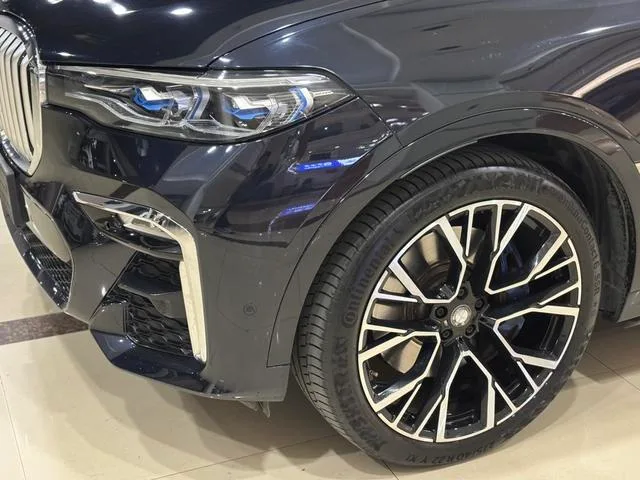 BMW X7 2021 xDrive40i Premium Class M Sports suit exterior photo 4