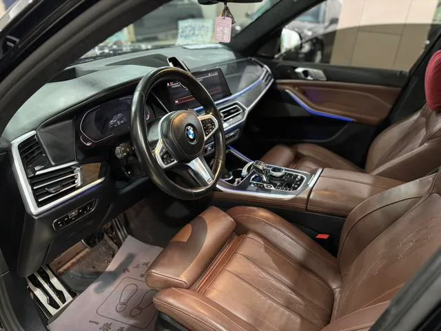 BMW X7 2021 xDrive40i Premium Class M Sports suit exterior photo 5