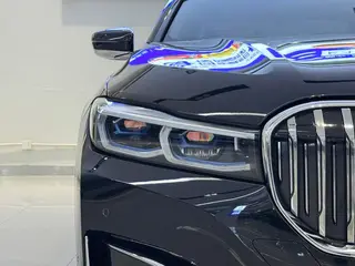 BMW 7 Series 2019 Mise à jour 740Li xDrive Type administratif Ensemble de luxe extérieur photo 4