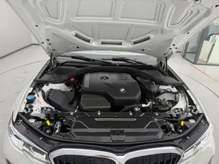 BMW 3 Series 2021 Mise à jour 320Li M Ensemble de sport intérieur photo 14 BMW 3 Series 2021 Mise à jour 320Li M Ensemble de sport intérieur photo 14
