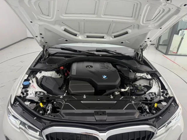 BMW 3 Series 2021 Mise à jour 320Li M Ensemble de sport intérieur photo 14 BMW 3 Series 2021 Mise à jour 320Li M Ensemble de sport intérieur photo 14