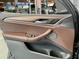 BMW X3 2020 xDrive28i M Sports suit interior photo 11