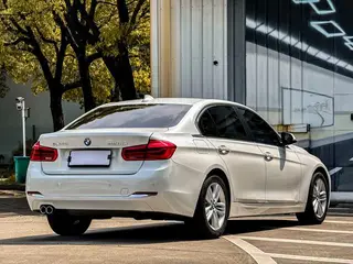 BMW 3 Series 2017 320Li Style tendance extérieur photo 5 BMW 3 Series 2017 320Li Style tendance extérieur photo 5