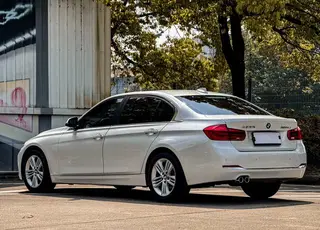 BMW 3 Series 2017 320Li Style tendance extérieur photo 6 BMW 3 Series 2017 320Li Style tendance extérieur photo 6