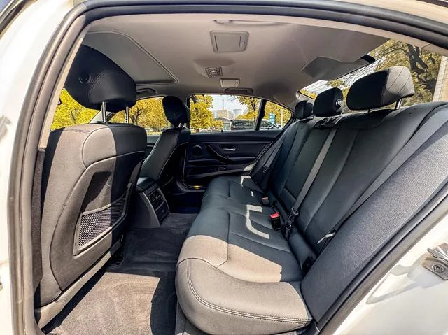 BMW 3 Series 2017 320Li Style tendance extérieur photo 10 BMW 3 Series 2017 320Li Style tendance extérieur photo 10