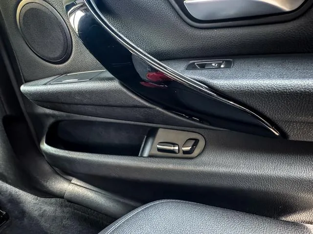 BMW 3 Series 2017 320Li Style tendance intérieur photo 12 BMW 3 Series 2017 320Li Style tendance intérieur photo 12