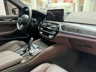 BMW 5 Series 2020 525Li M Sports suit interior photo 18