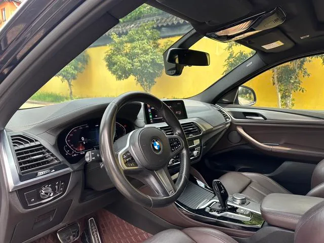 BMW X4 2020 xDrive25i Edición limitada del Caballero Negro exterior foto 9