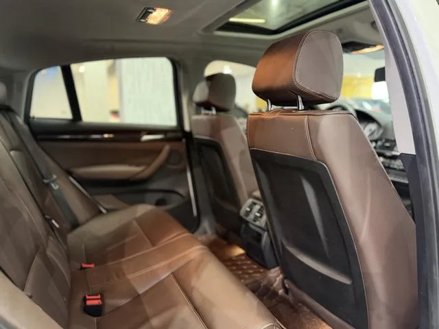 BMW X4 2016 xDrive20i M Sporty interior photo 12