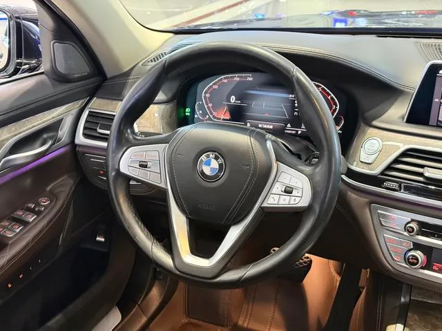 BMW 7 Series 2021 740Li Leading Type Luxury Set exterior photo 5