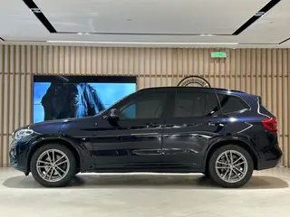 BMW X3 2021 xDrive28i M Sports suit exterior photo 3
