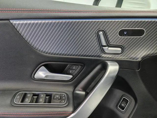 Mercedes-Benz A-Class 2024 A 200 L Fashion Edition interior photo 19