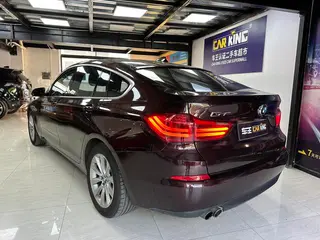 BMW 5 Series GT 2015 528i Leader intérieur photo 15 BMW 5 Series GT 2015 528i Leader intérieur photo 15