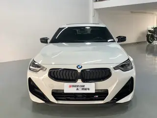 BMW 2 Series 2025 M240i xDrive Coupe exterior photo 2