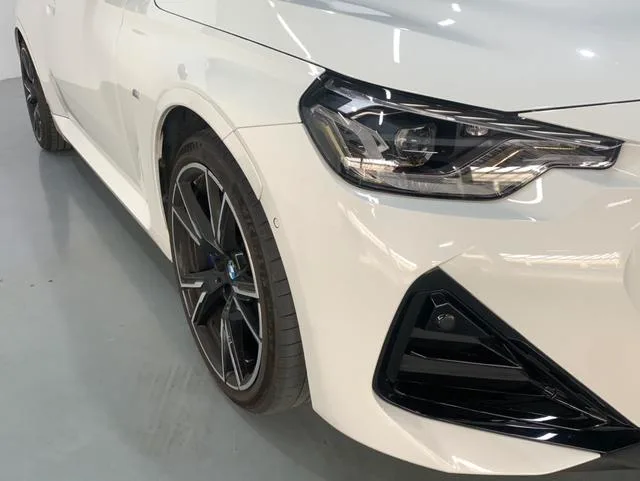 BMW 2 Series 2025 M240i xDrive Coupe exterior photo 4