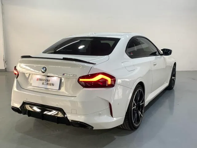 BMW 2 Series 2025 M240i xDrive Coupe exterior photo 5