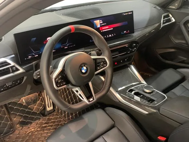 BMW 2 Series 2025 M240i xDrive Coupe interior photo 12