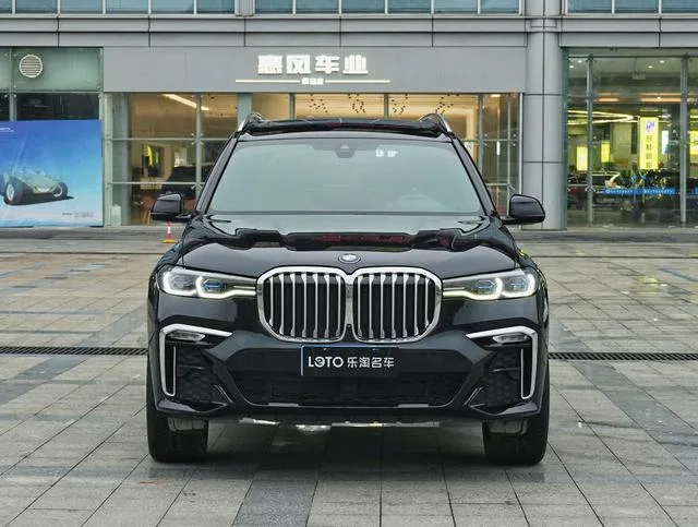 BMW X7 2021 xDrive40i Premium Class M Sports suit exterior photo 2 BMW X7 2021 xDrive40i Premium Class M Sports suit exterior photo 2
