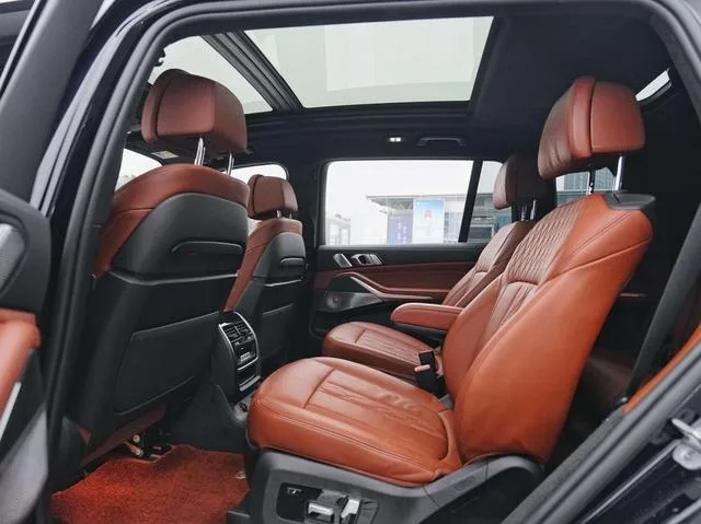 BMW X7 2021 xDrive40i Premium Class M Sports suit exterior photo 7 BMW X7 2021 xDrive40i Premium Class M Sports suit exterior photo 7