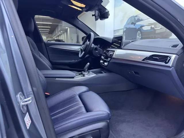 BMW 5 Series 2020 525i M Sports suit interior photo 17
