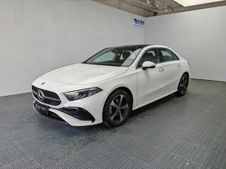 Mercedes-Benz A-Class 2024 A 200 L Version mode extérieur photo 1
