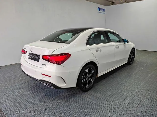 Mercedes-Benz A-Class 2024 A 200 L Version mode extérieur photo 6