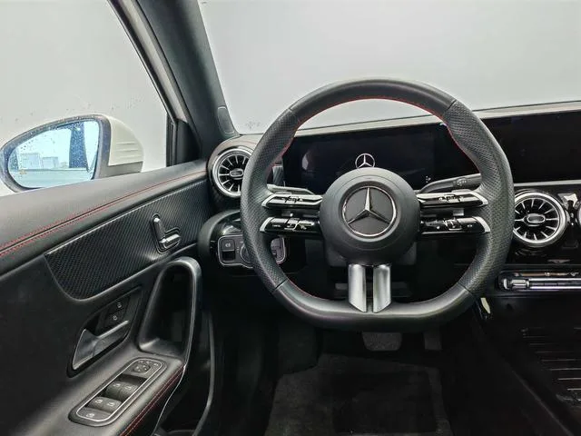 Mercedes-Benz A-Class 2024 A 200 L Version mode extérieur photo 9
