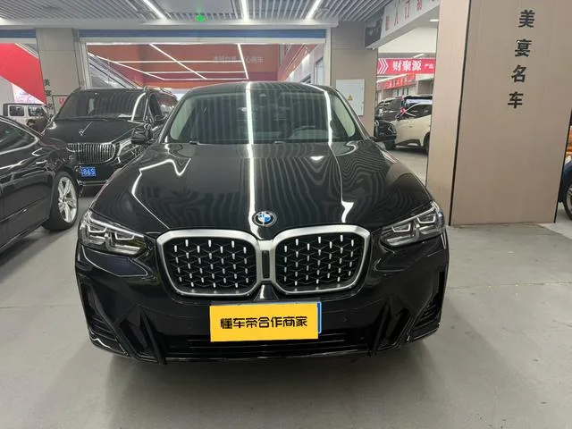 BMW X4 2022 xDrive 25i M Sports suit exterior photo 2
