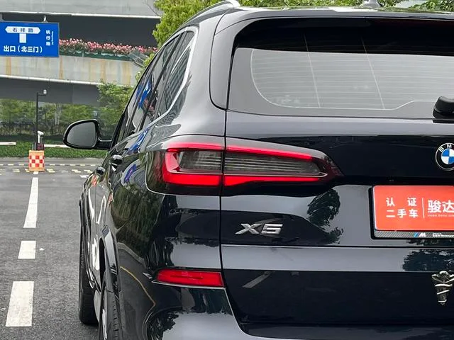 BMW X5 2019 xDrive40i M Sports suit exterior photo 6