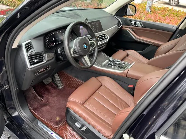 BMW X5 2019 xDrive40i M Sports suit interior photo 11