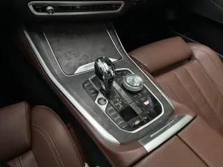 BMW X5 2019 xDrive40i M Sports suit interior photo 13