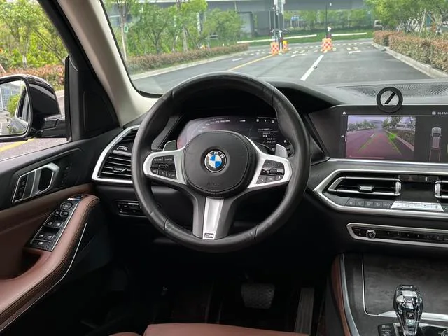 BMW X5 2019 xDrive40i M Sports suit interior photo 16