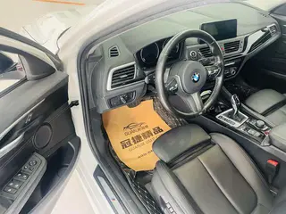 BMW 1 Series 2020 120i M Sports suit exterior photo 4