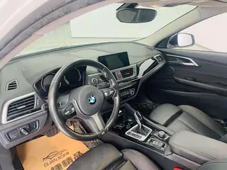 BMW 1 Series 2020 120i M Sports suit exterior photo 5