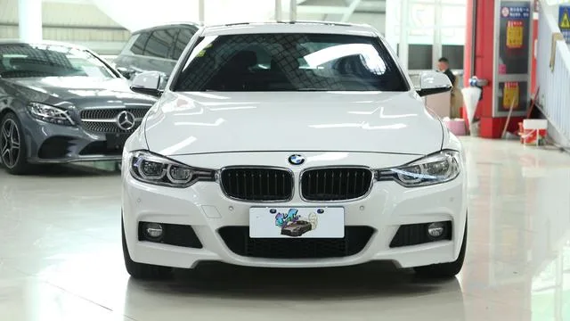 BMW 3 Series 2017 320i M Sporty exterior photo 2 BMW 3 Series 2017 320i M Sporty exterior photo 2