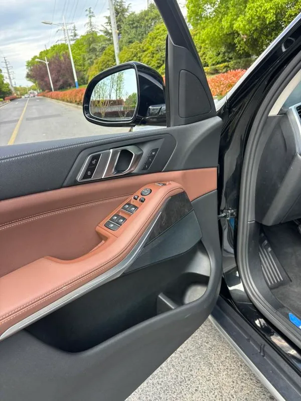 BMW X5 2021 xDrive30i X Design Suit interior photo 17 BMW X5 2021 xDrive30i X Design Suit interior photo 17