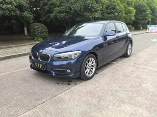 BMW 1 Series (Imported) 2018 118i Leading Type exterior photo 1