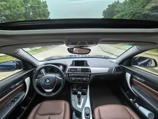 BMW 1 Series (Imported) 2018 118i Leading Type interior photo 8