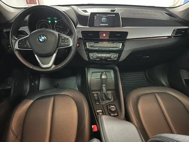 BMW X1 2018 sDrive20Li Leading Type exterior photo 4 BMW X1 2018 sDrive20Li Leading Type exterior photo 4