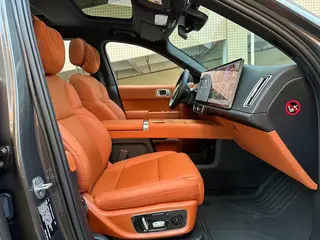 Li Auto L8 2023 Pro version interior photo 11