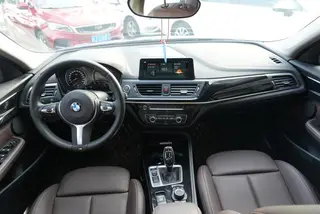 BMW 1 Series 2020 120i M Sports suit exterior photo 4