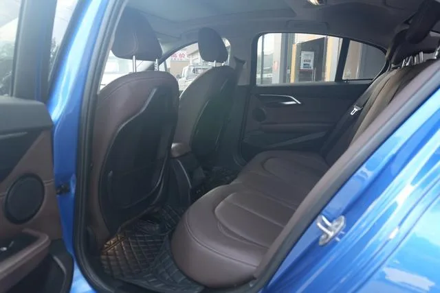 BMW 1 Series 2020 120i M Sports suit exterior photo 7
