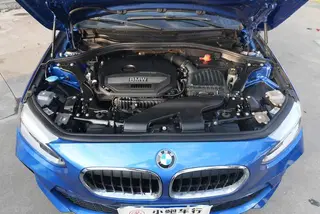 BMW 1 Series 2020 120i M Sports suit interior photo 9