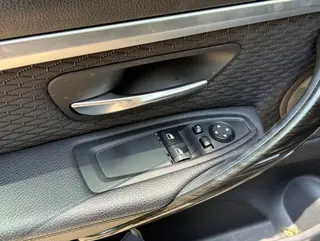 BMW 4 Series 2019 425i M Sports suit interior photo 14