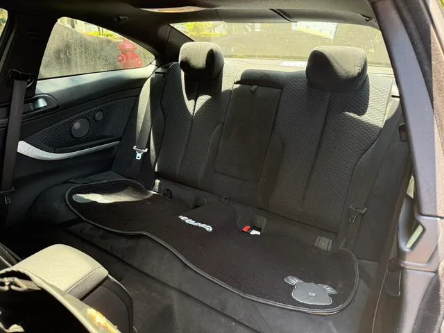BMW 4 Series 2019 425i M Sports suit interior photo 16